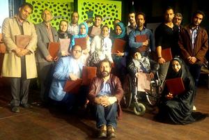 کسب مقام اول گروه نمایش جامعه نابینایان استان یزد در سومین جشنواره تئاتر منطقه ای معلولین کویر